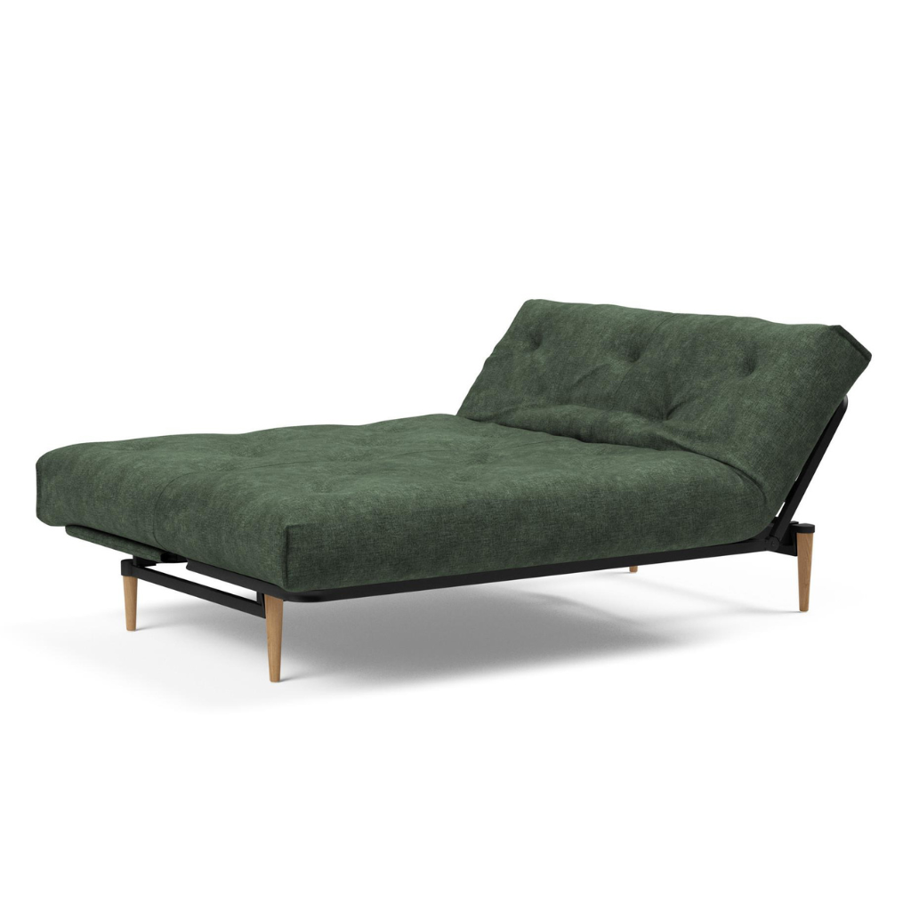 Colpus vuodesohva, jalat vaalea puu, kangas Avella Pine Green.