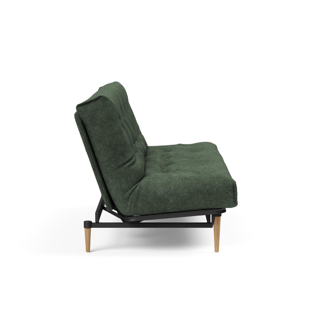 Colpus vuodesohva, jalat vaalea puu, kangas Avella Pine Green.