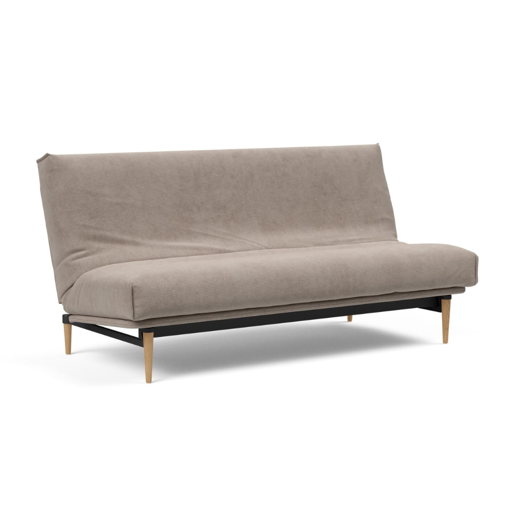 Colpus vuodesohva irtopäällisillä, kangas Corduroy Beige. Kuvassa sohvan patjan päälle on puettu Nordic irtopäällinen.
