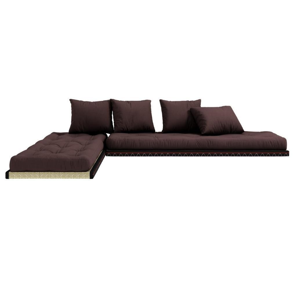 Chico vuodesohvan futonpatja, kangas Brown. Kuvassa myös tatamit. (Hinta sisältää vain yhden futonpatjan ja kaksi tyynyä.)