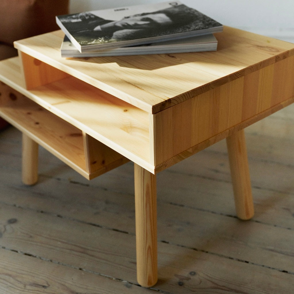 Hako pöytä, luonnonvärinen.