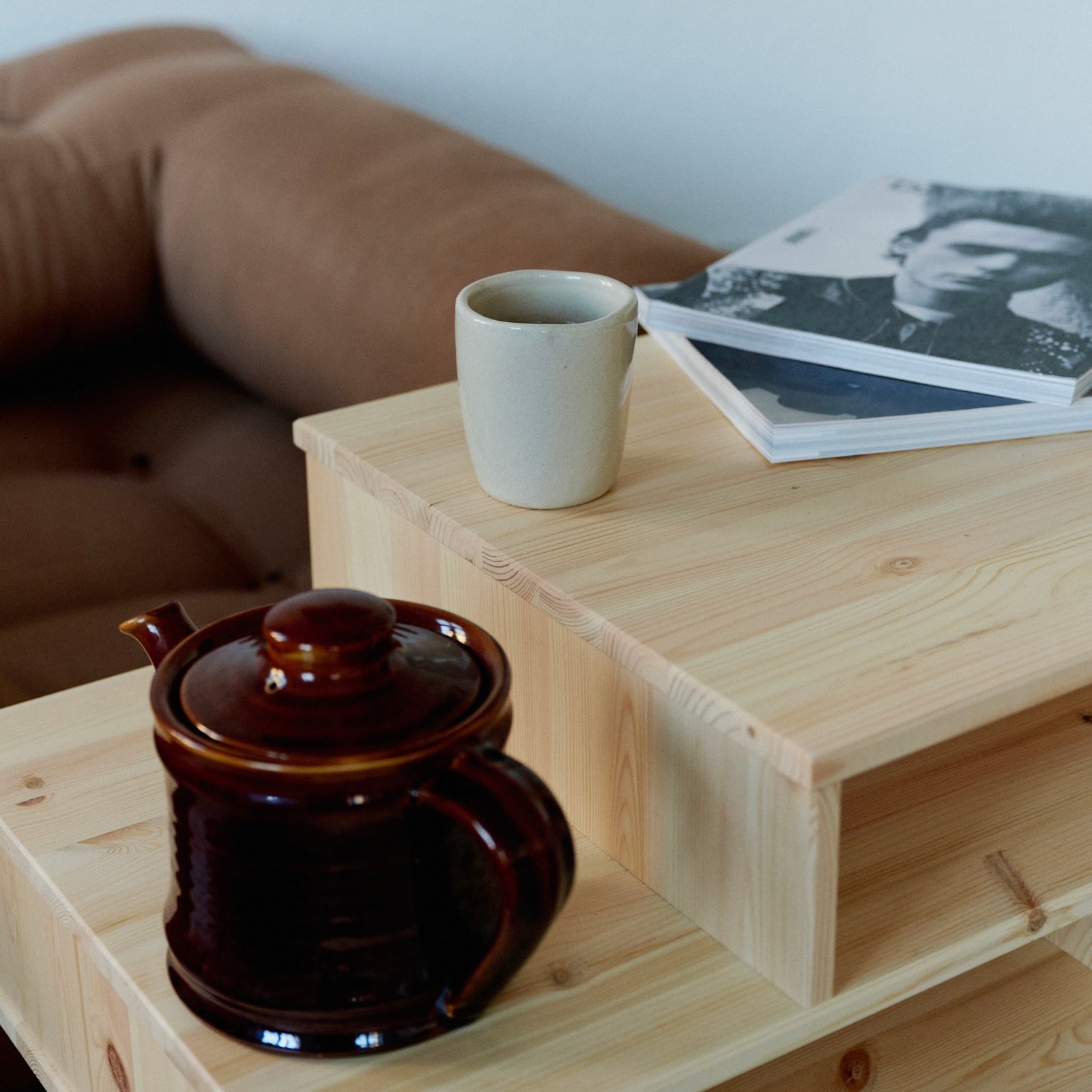 Hako pöytä, luonnonvärinen.