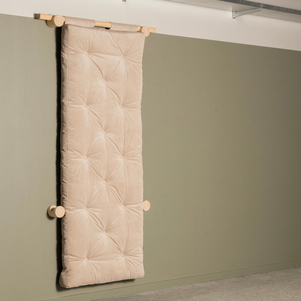 Hooked vuodetuoli, kangas Ivory.