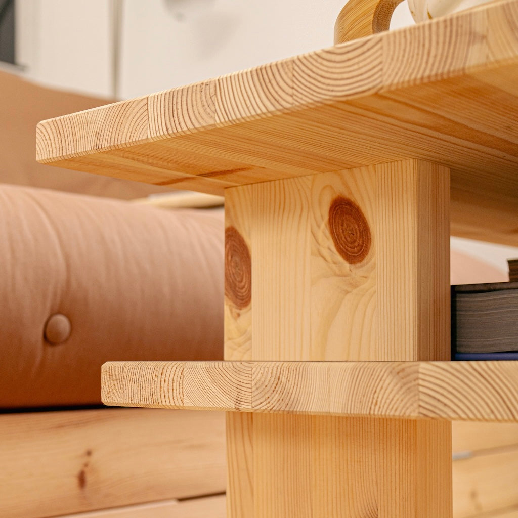 Japan pöytä, käsittelemätön.