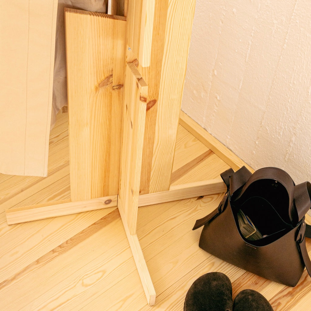 Keeper coat stand naulakko.