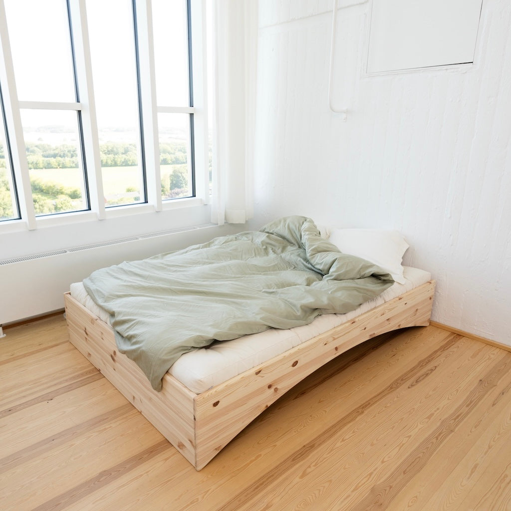 Orbit sänkyrunko, käsittelemätön.