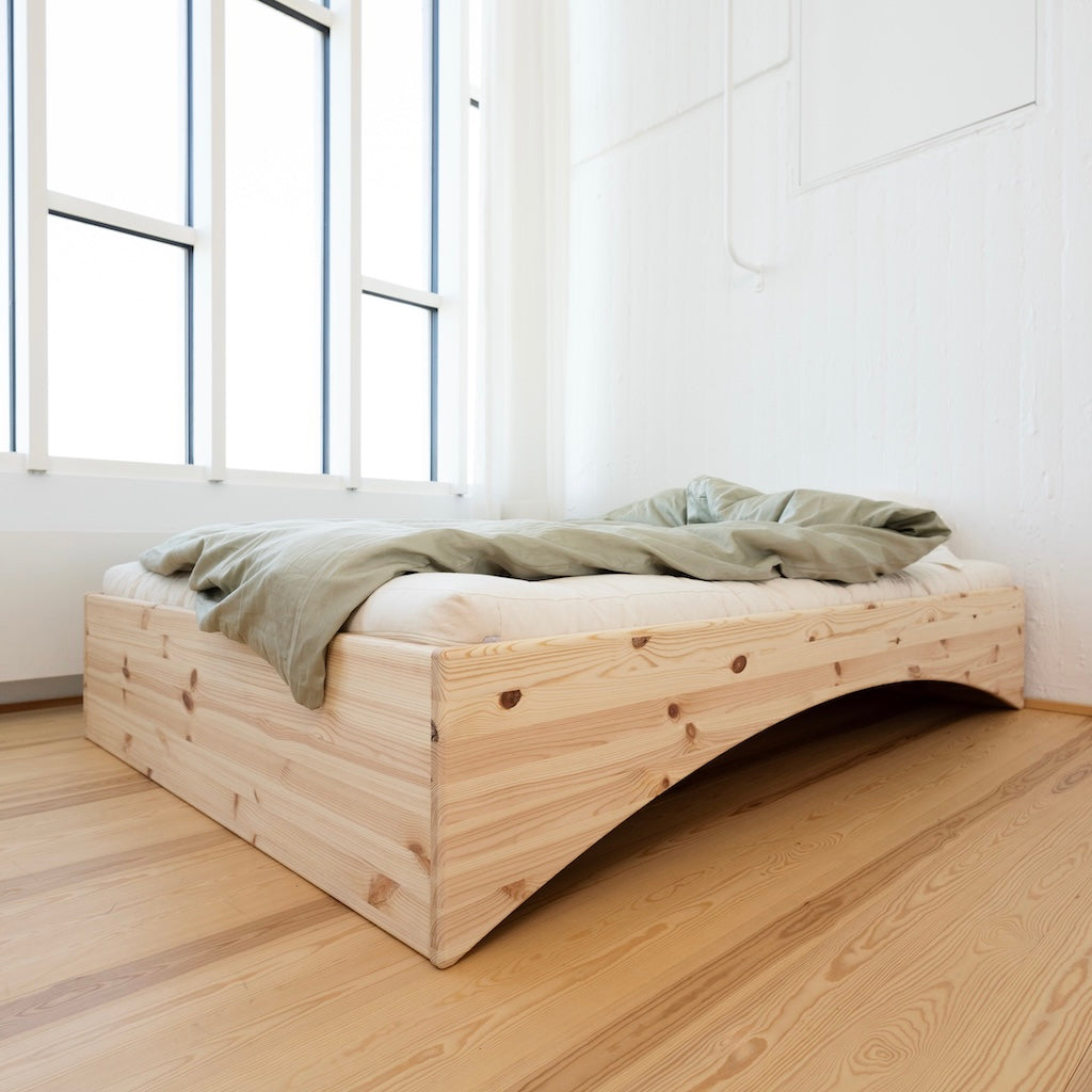 Orbit sänkyrunko, käsittelemätön.