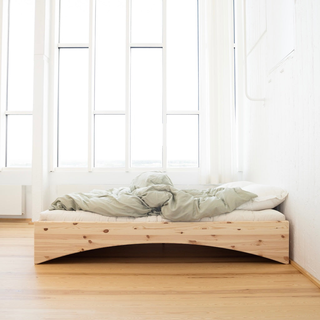 Orbit sänkyrunko, käsittelemätön.