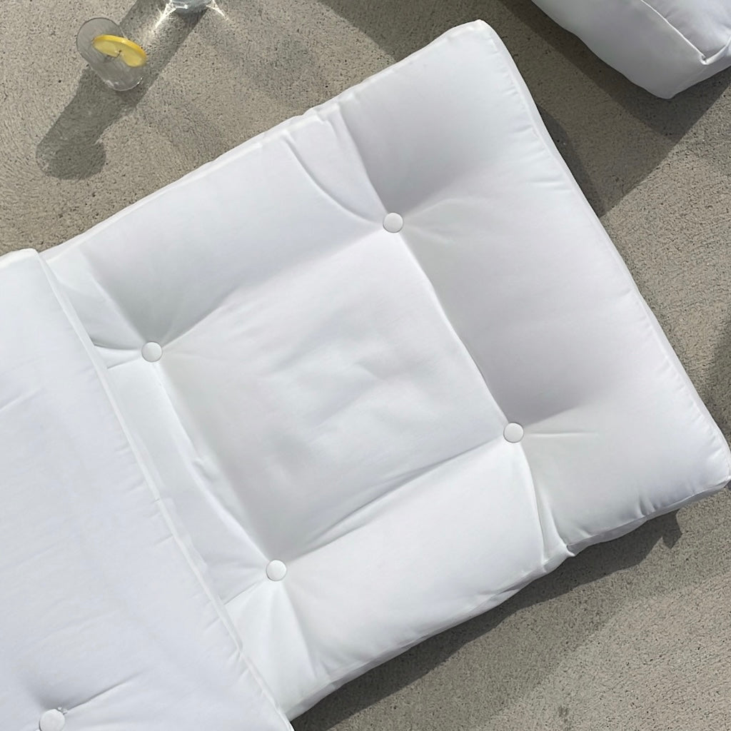 Wrap Out, kangas valkoinen.