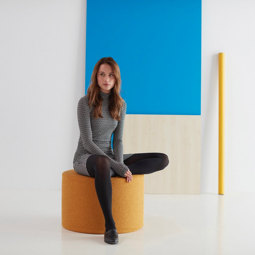 Pauke tuoli/rahi/pöytä ø62x40, kangas Bouclé Ochre.