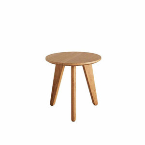 Nordic pöytä, kansi tammi, ø 35 cm, korkeus 32,5 cm.