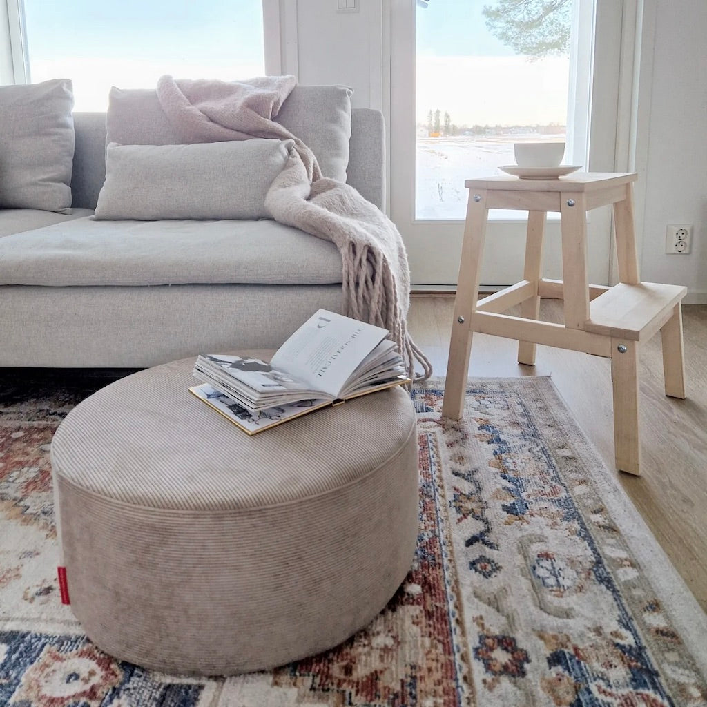 Pauke tuoli/rahi/pöytä ø50x20, kangas Cordufine Beige.