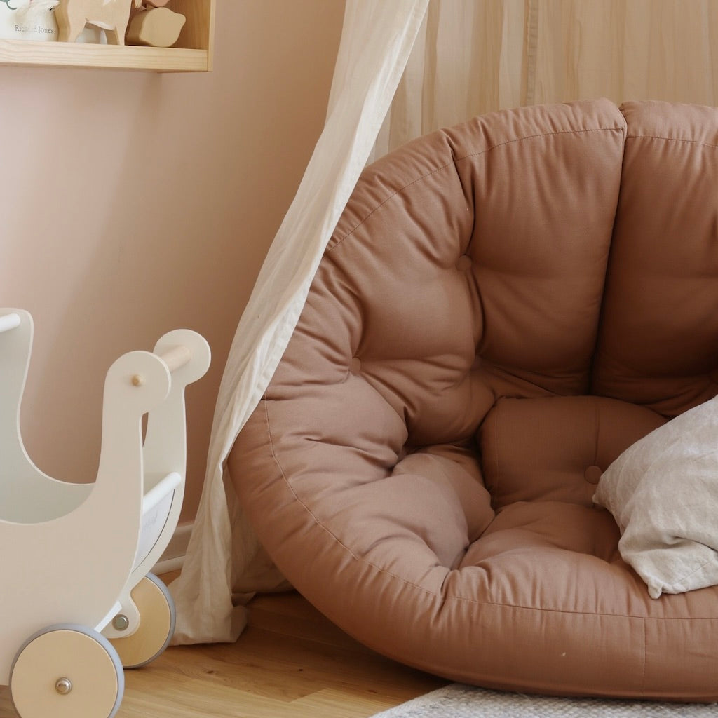 Nido vuodetuoli, kangas Mocca.