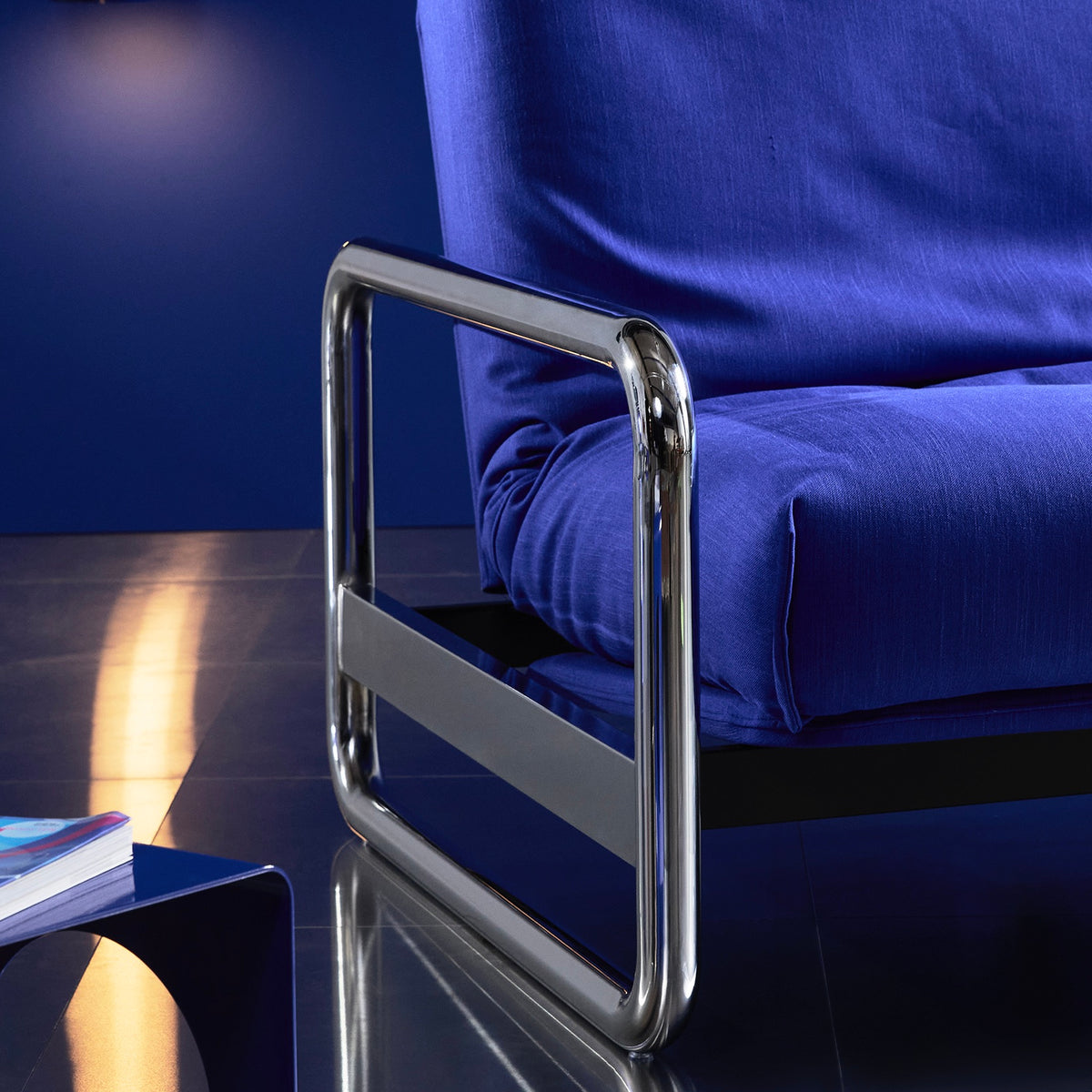 Lomira vuodesohvapaketti. Kangas Elegance Ultramarine.