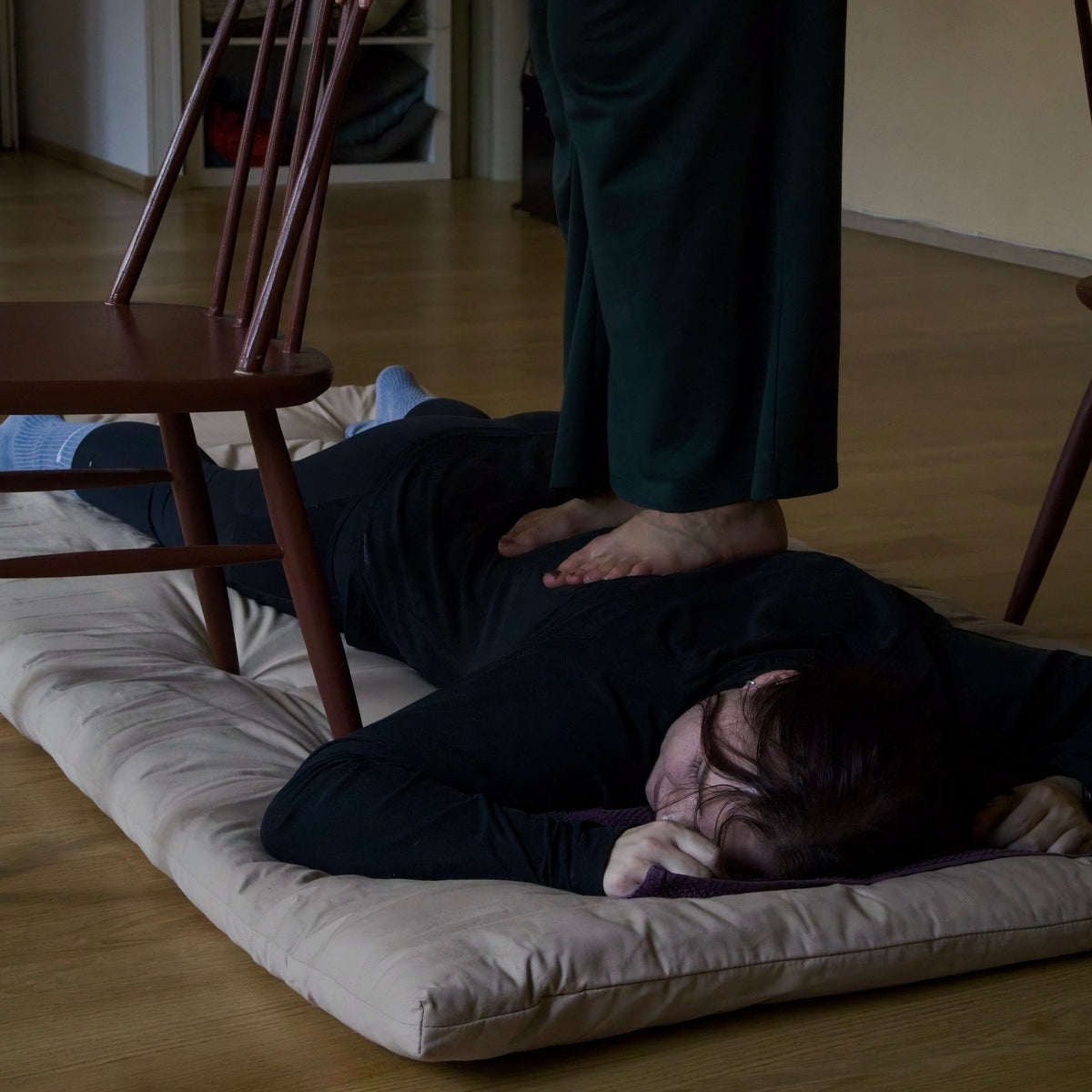 Joogafuton sopii alustaksi myös kävelyhierontaan.