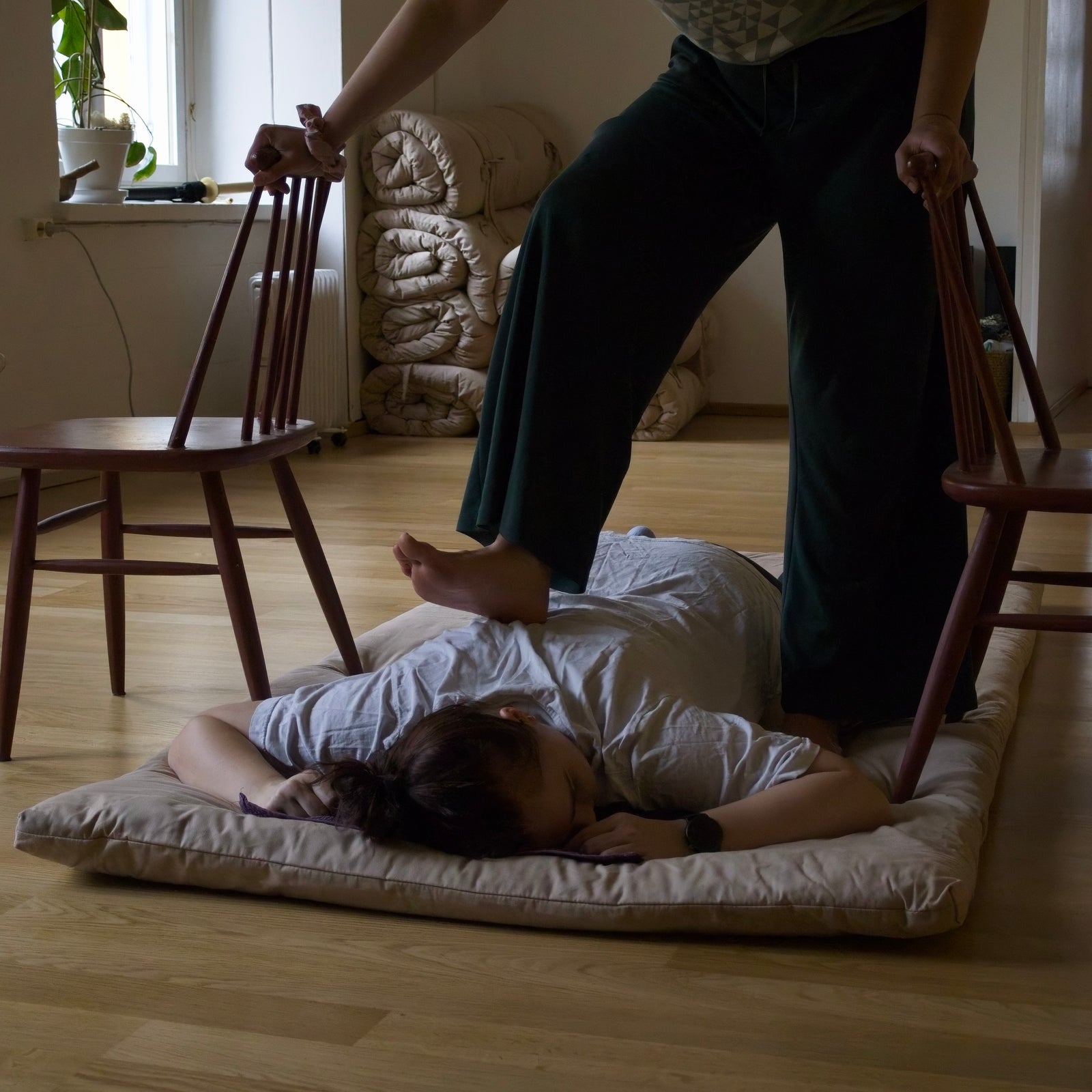 Joogafuton sopii alustaksi myös kävelyhierontaan.