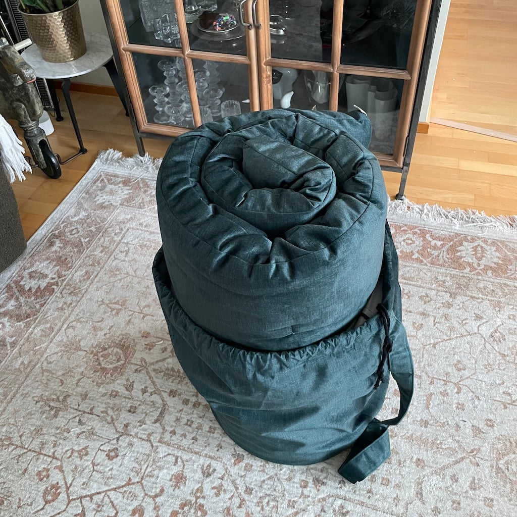 Roll futon ja säilytyspussi, kangas Fancy Tumma Sinivihreä.