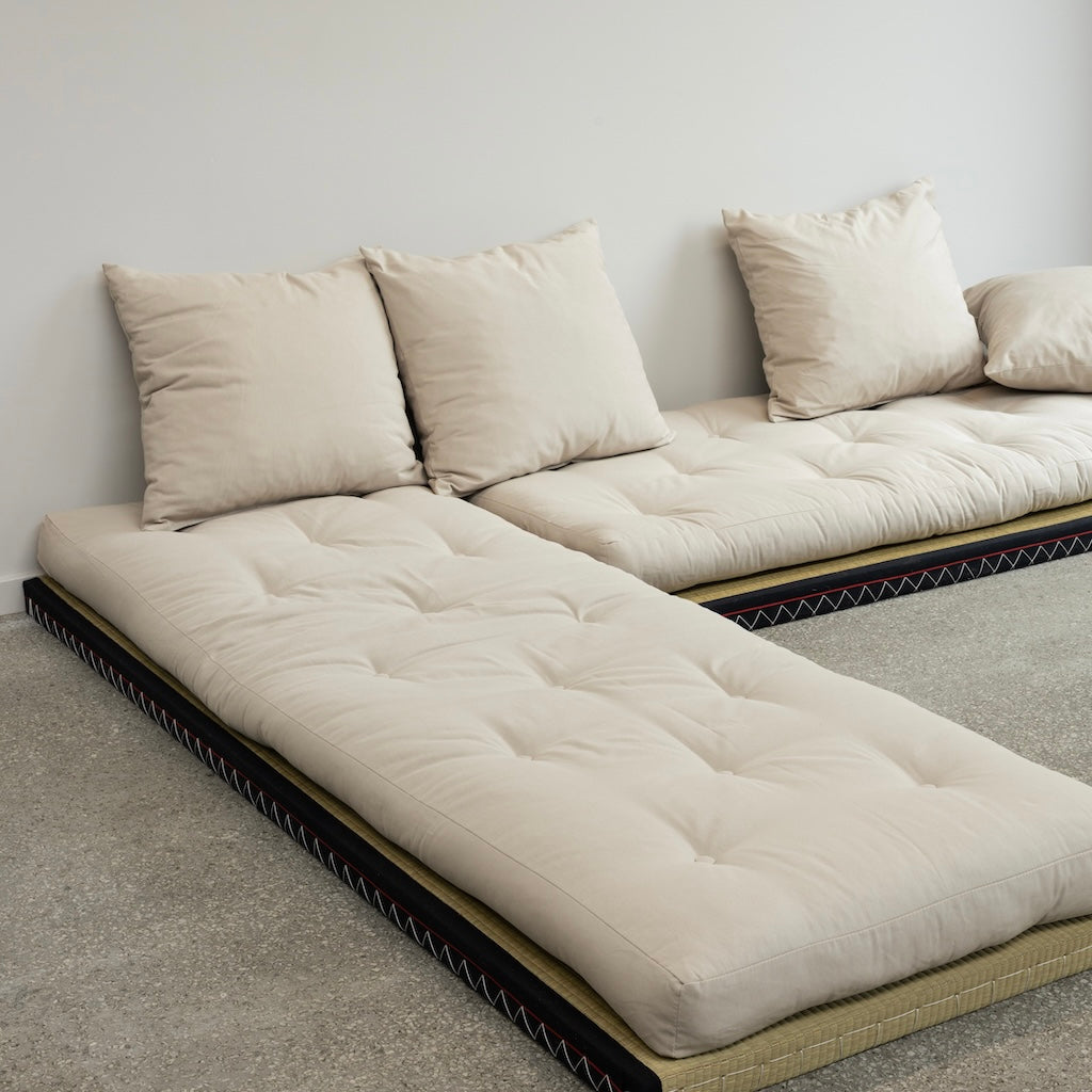 Chico vuodesohva, kangas Beige.