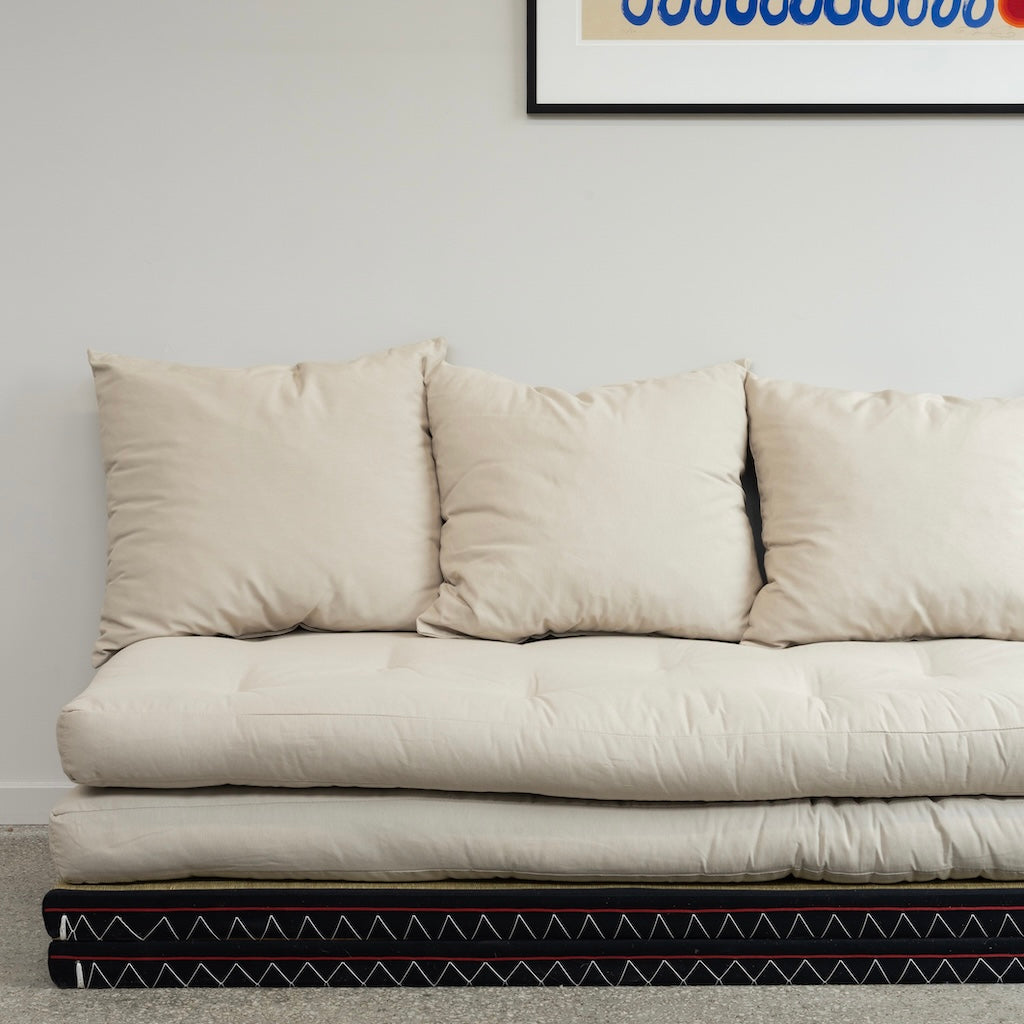 Chico vuodesohva, kangas Beige.