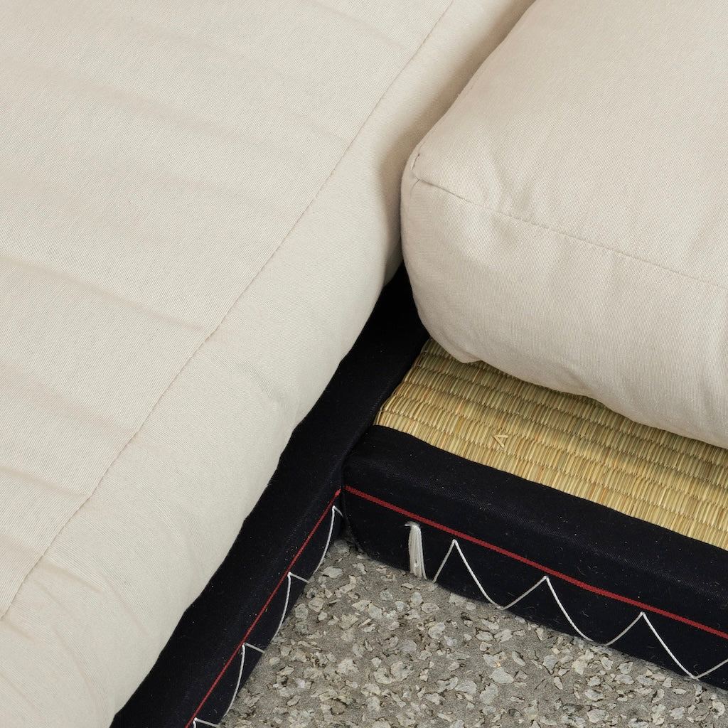 Chico vuodesohva, kangas Beige.