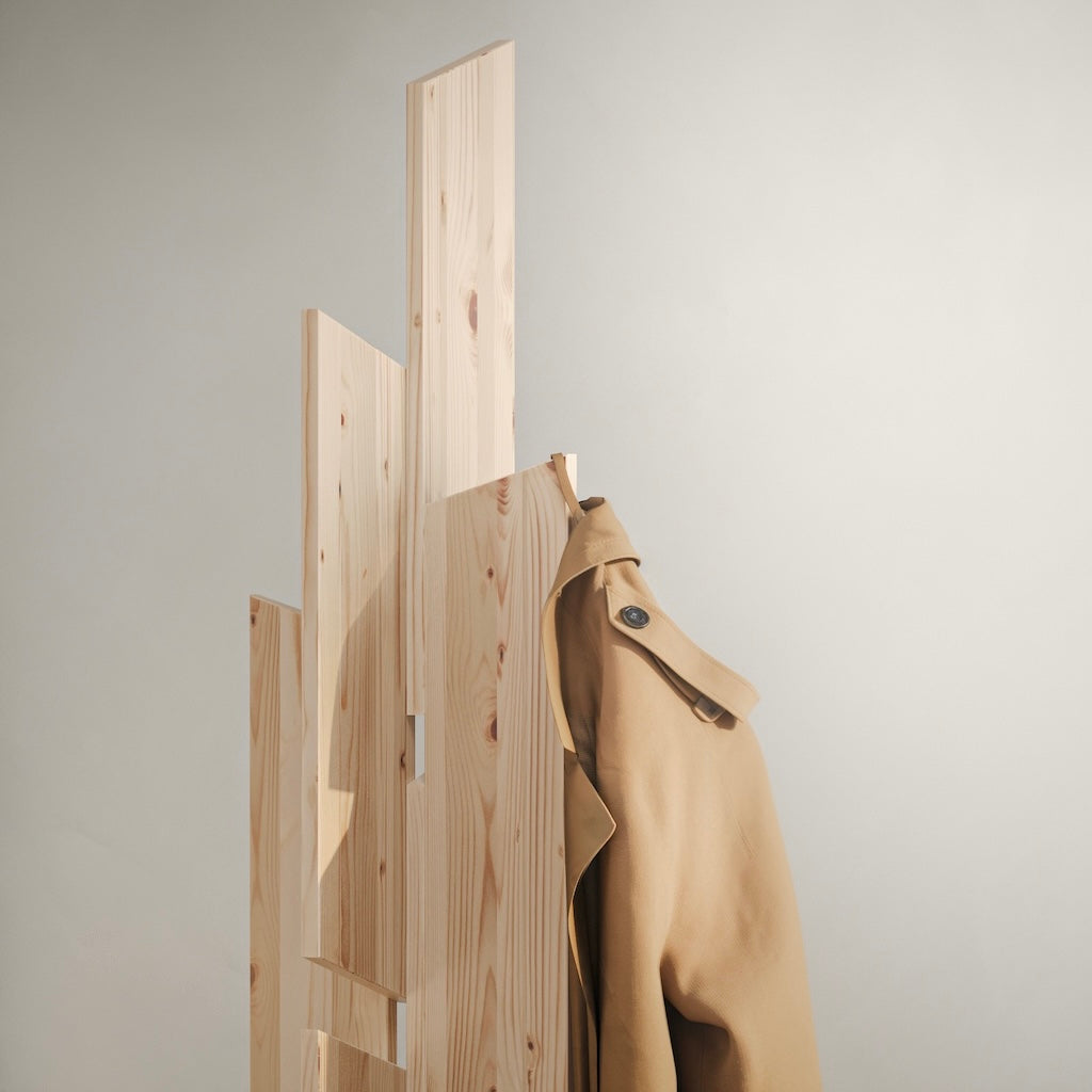 Keeper coat stand naulakko.
