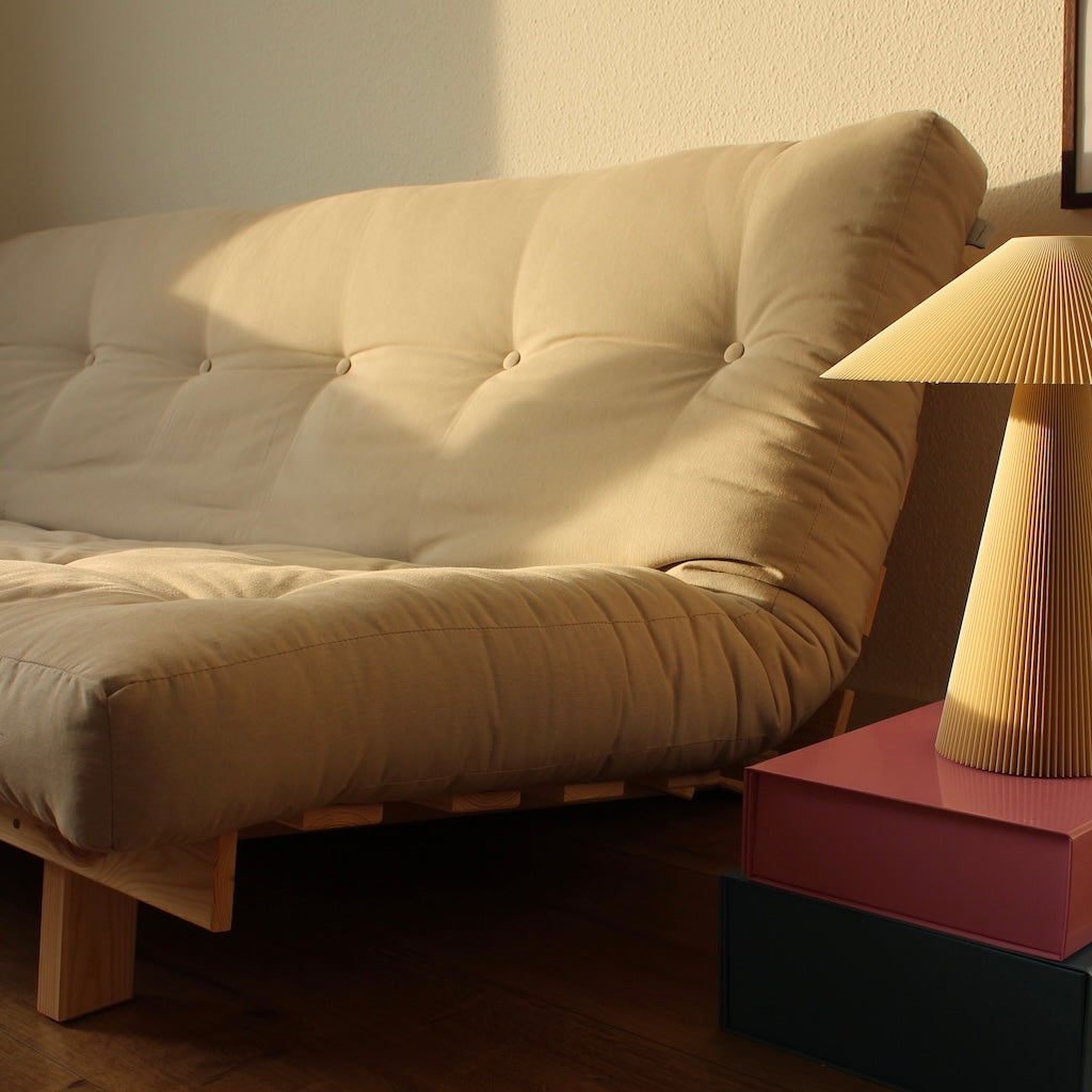 Lean vuodesohva, runko käsittelemätön, futonpatja Beige.