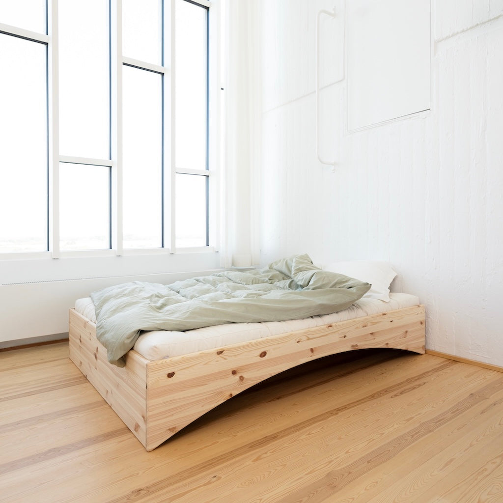 Orbit sänkyrunko, käsittelemätön. 