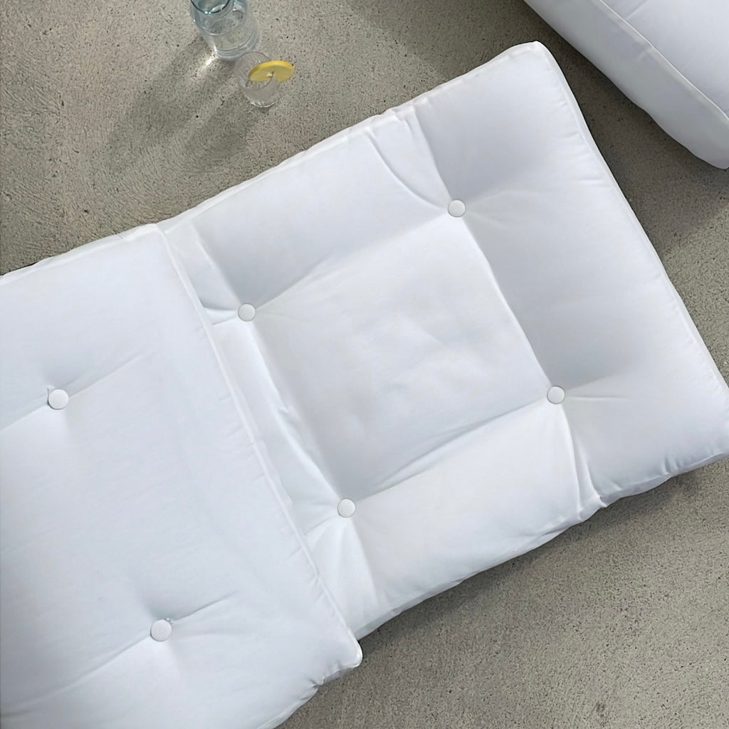 Wrap Out, kangas valkoinen.