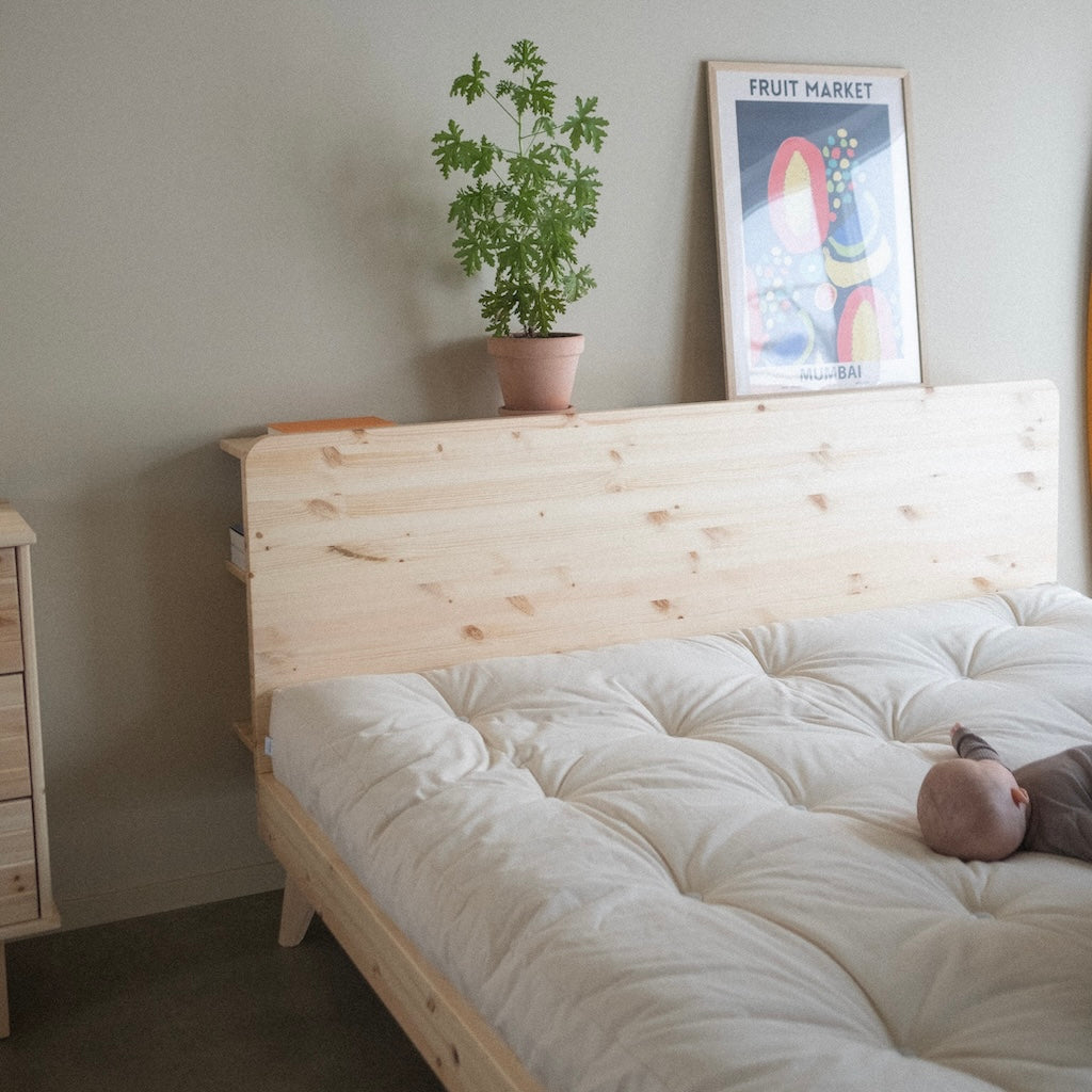 Kuvassa luonnonvärinen runko.