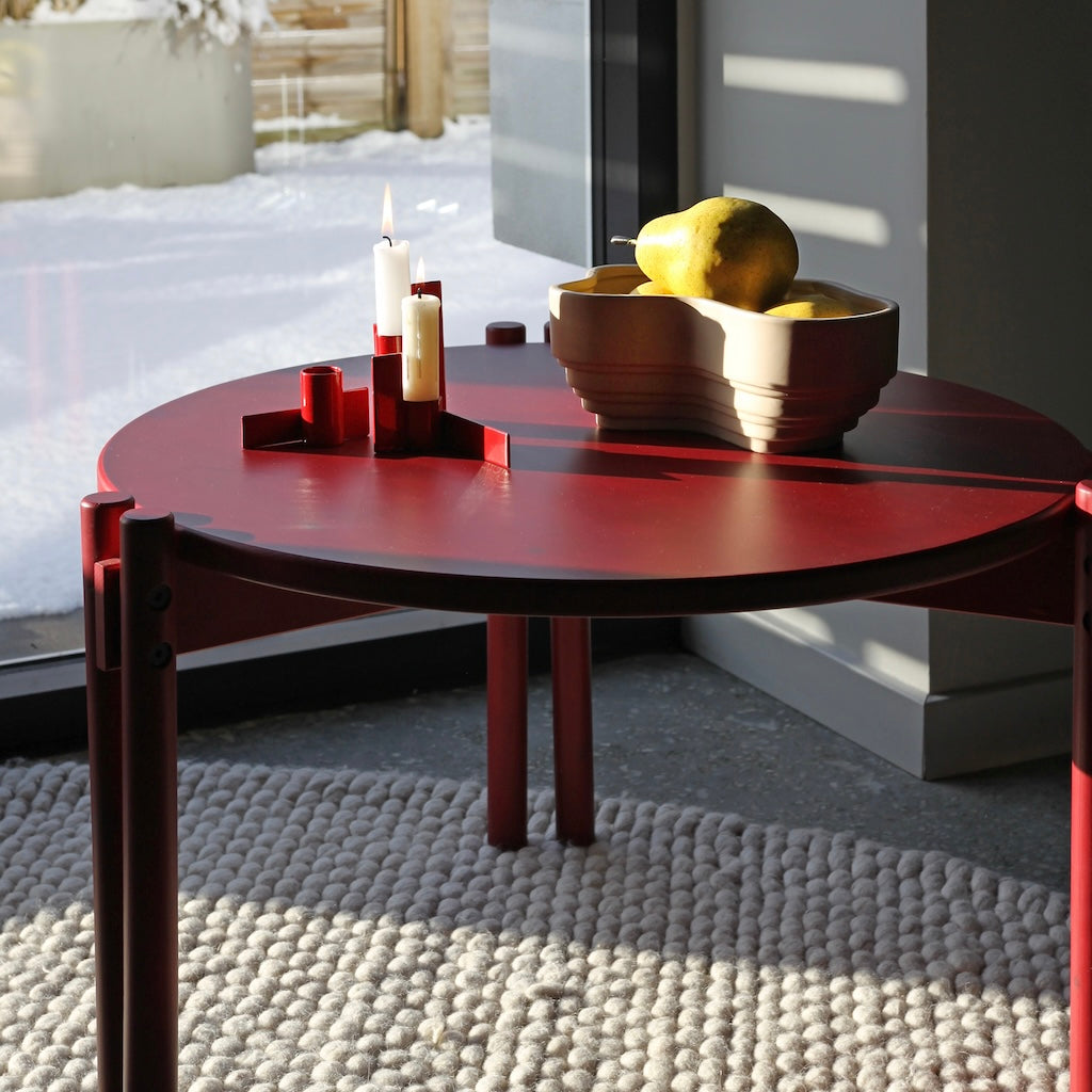 Sticks pöytä, matala, väri Poppy Red.
