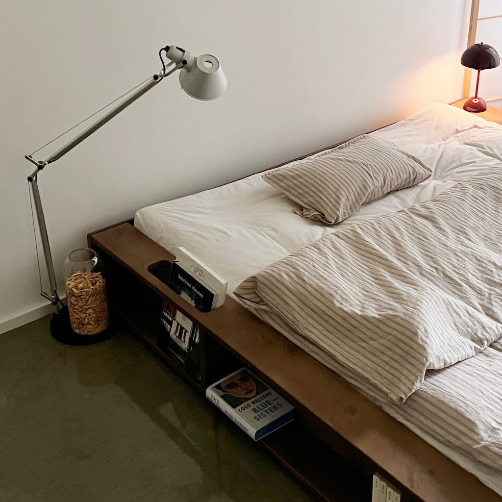 Ziggy sänkyrunko, väri ruskea.