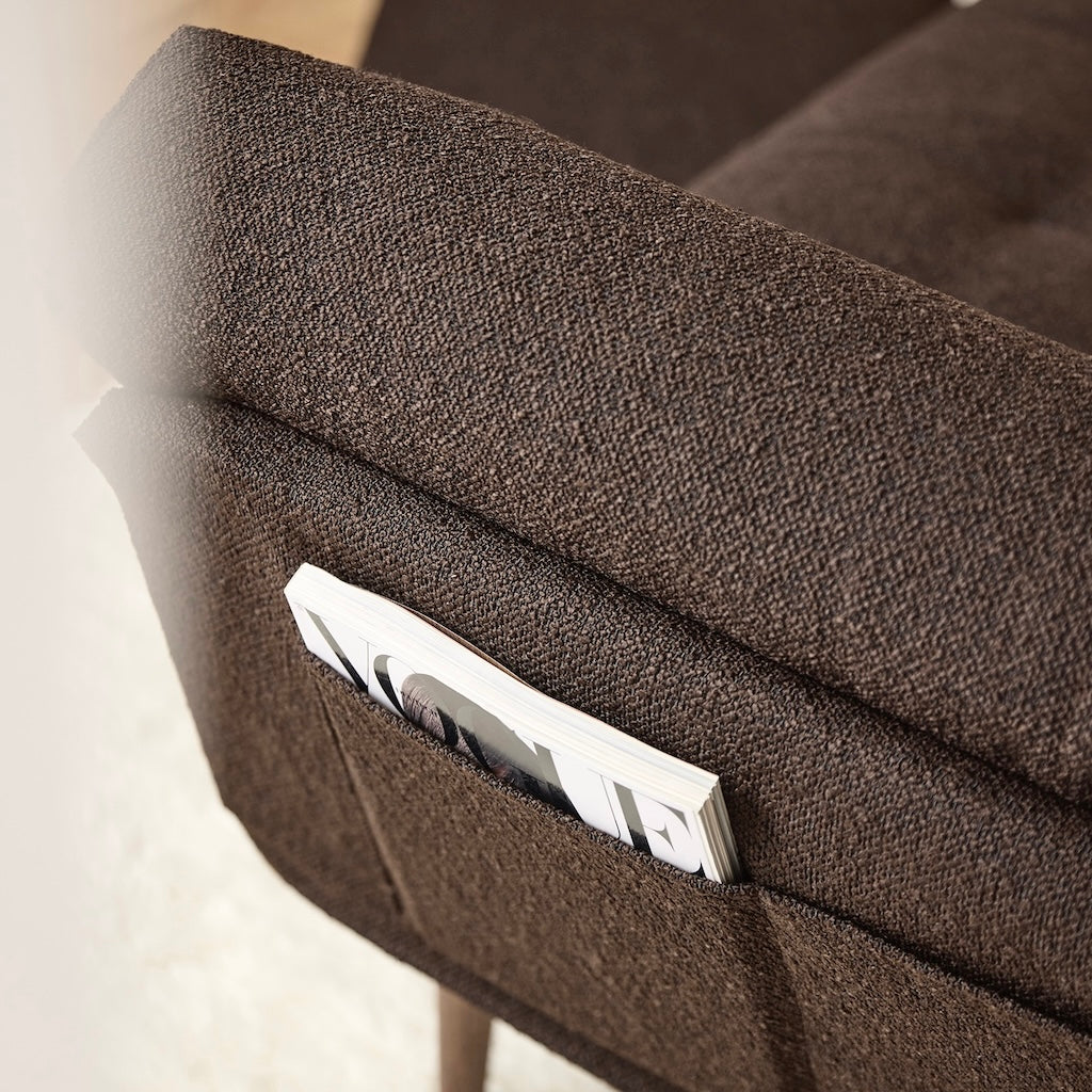 Rollo vuodesohva, jalat Styletto, kangas Taura Chocco.