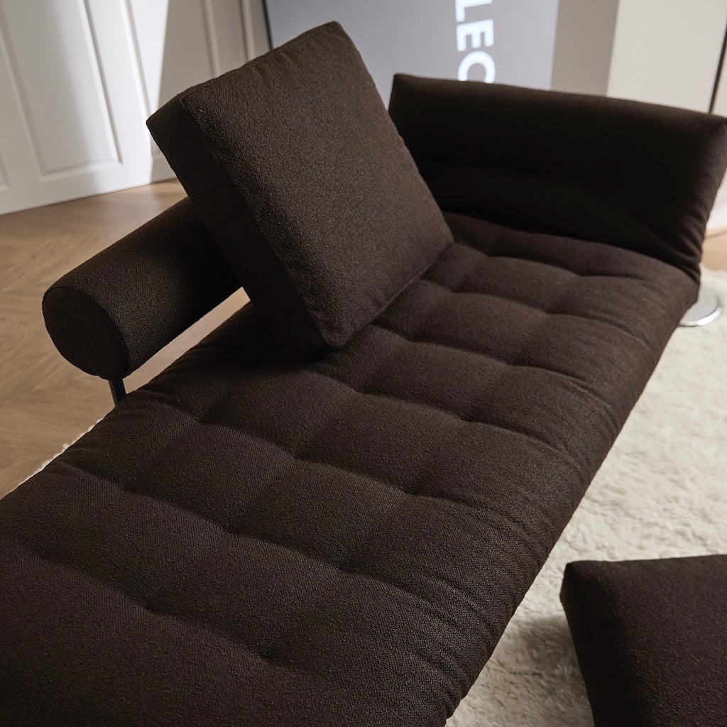 Rollo vuodesohva, jalat Styletto, kangas Taura Chocco.