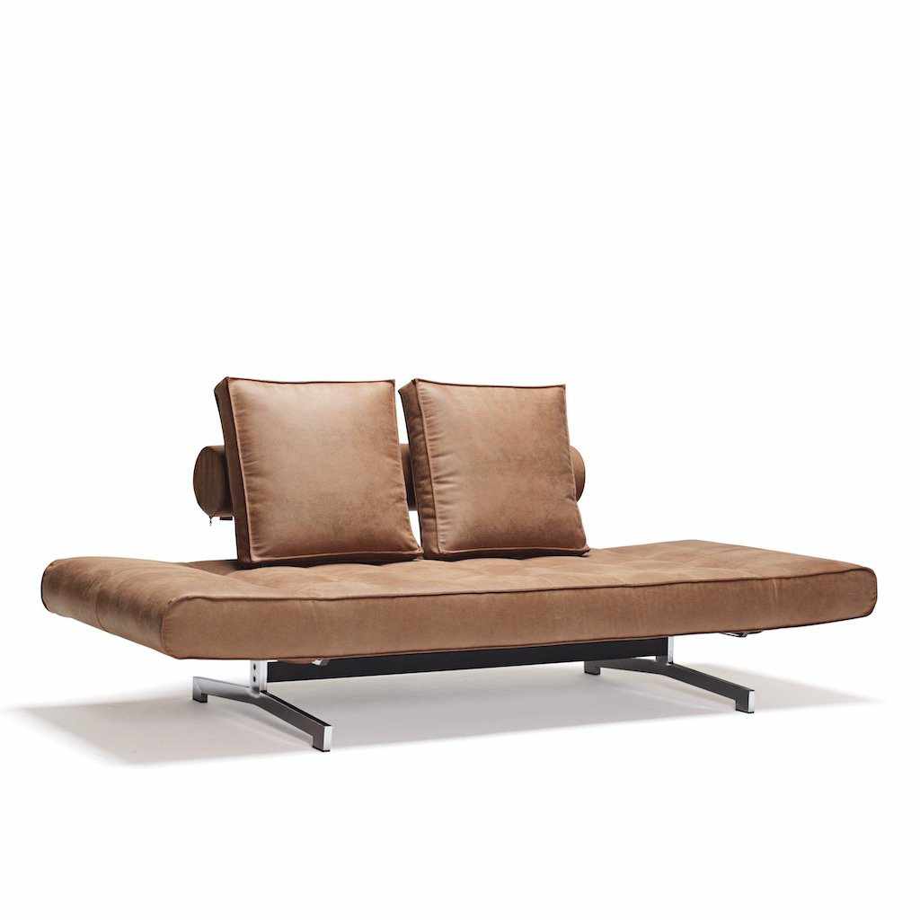 Ghia vuodesohva, jalat Ghia kromi, kangas Faunal Brown.