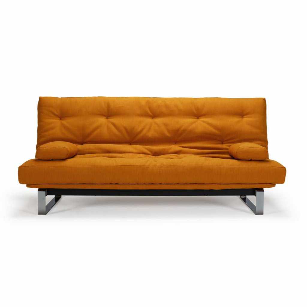 Minimum vuodesohva, kangas Elegance Burned Curry. Kuvassa myös Ellipse-tyynyt.